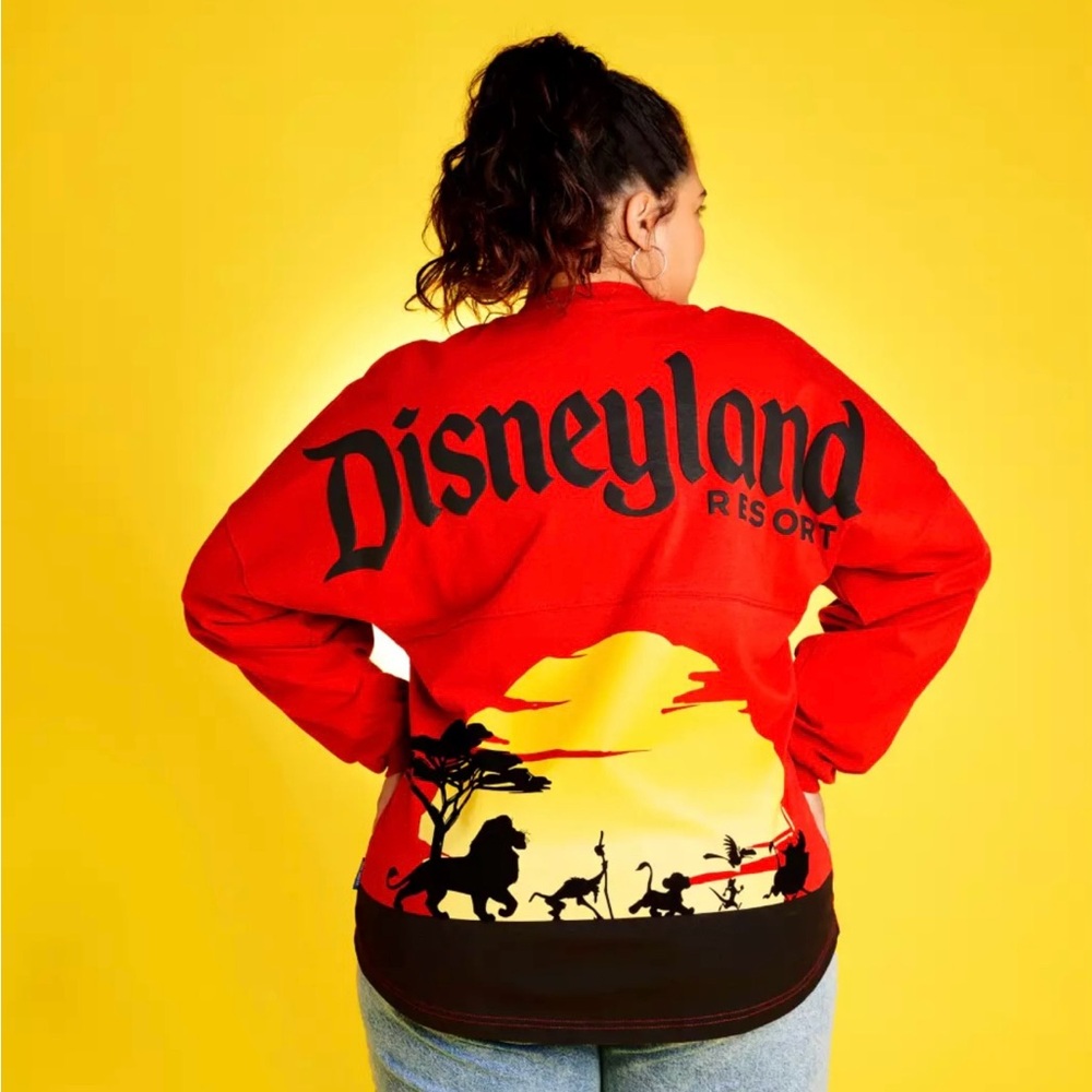 EUC - Authentic Disneyland The Lion King Spirit Jersey for Adults - Large